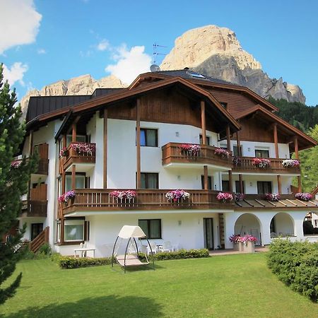 Pera Ciaslat Apartment Colfosco Exterior photo
